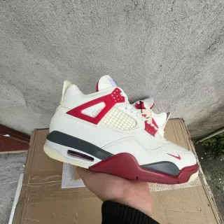 Nike Air Jordan 4 白红篮球鞋