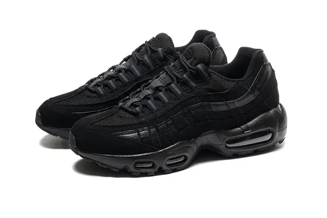 Nike Air Max 95 All-Black Lifestyle Sneakers 5