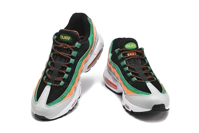 Nike Air Max 95 Pink and Black Lifestyle Sneakers 21