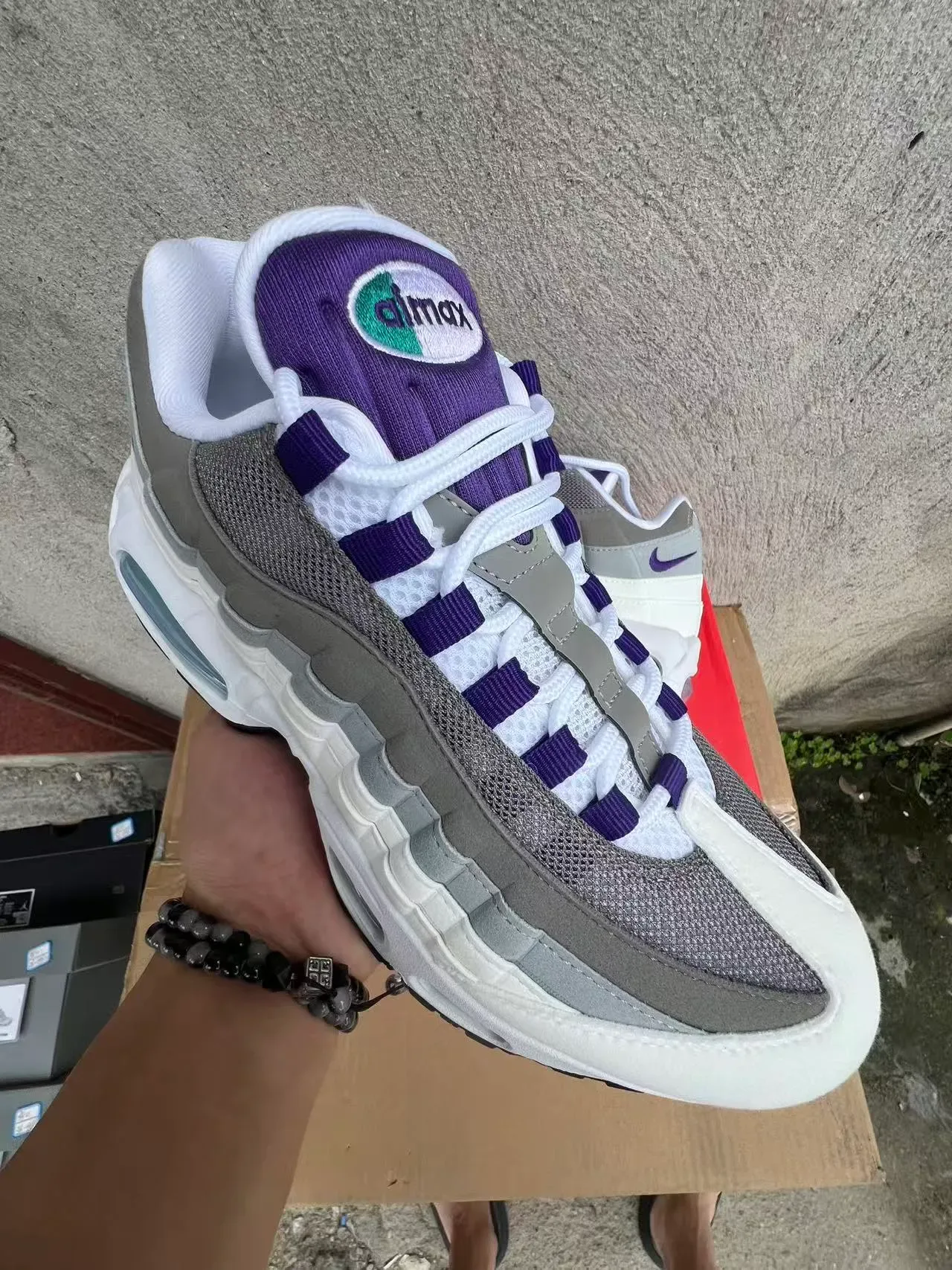 Nike Air Max 95 White Gray Purple Lifestyle Sneakers 2