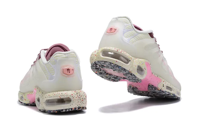 Nike Air Max Plus Pink and Maroon Lifestyle Sneakers 2