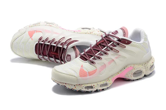 Nike Air Max Plus Pink and Maroon Lifestyle Sneakers 4