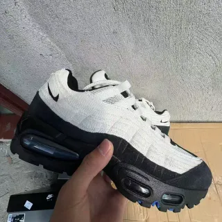 Nike Air Max Plus أحذية رياضية سميكة بيضاء وسوداء