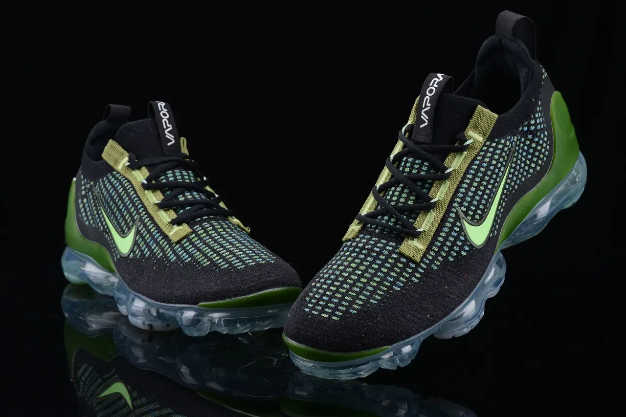 Nike Air VaporMax Flyknit Chaussures Lifestyle Noir Lime Green 4