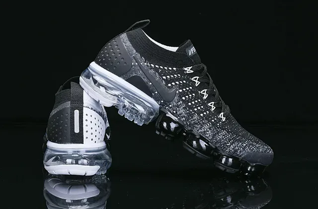 Nike Air VaporMax Flyknit Black White Dot Pattern Lifestyle Sneakers 13