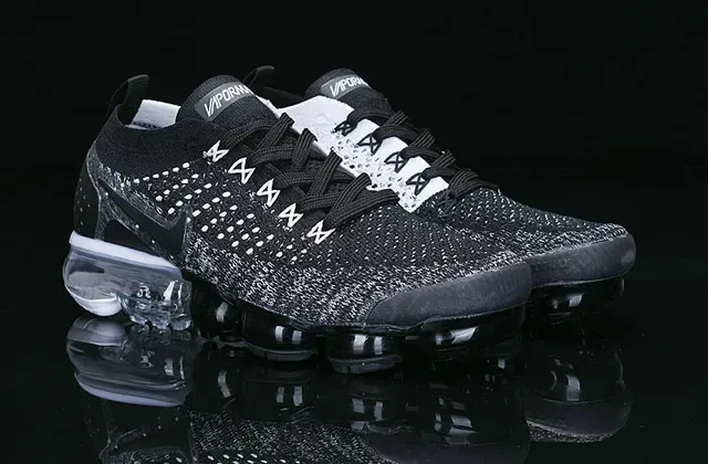 Nike Air VaporMax Flyknit Black White Dot Pattern Lifestyle Sneakers 16