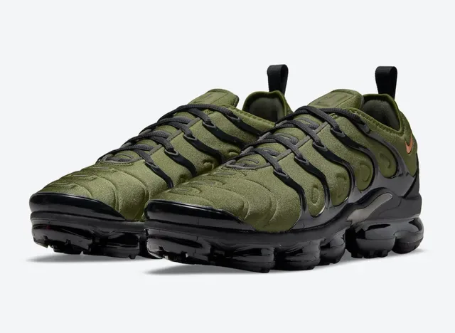 Nike Air VaporMax Plus Olive Green Black Lifestyle Sneakers 5