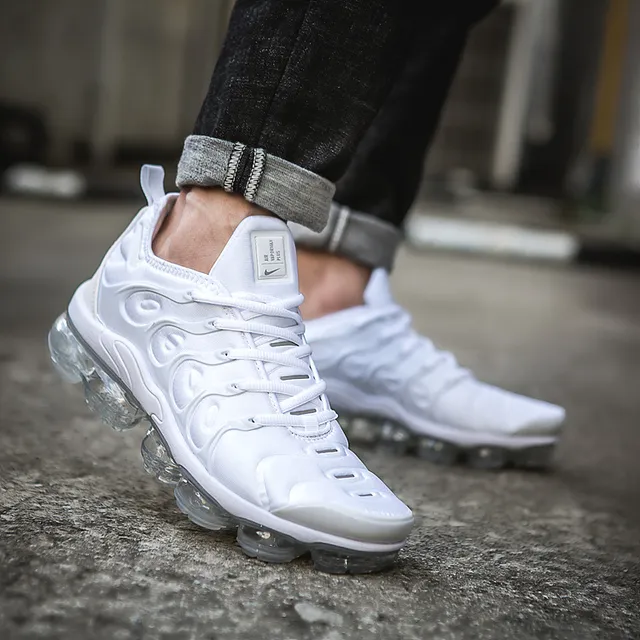 Nike Air VaporMax Plus White Lifestyle Sneakers 5