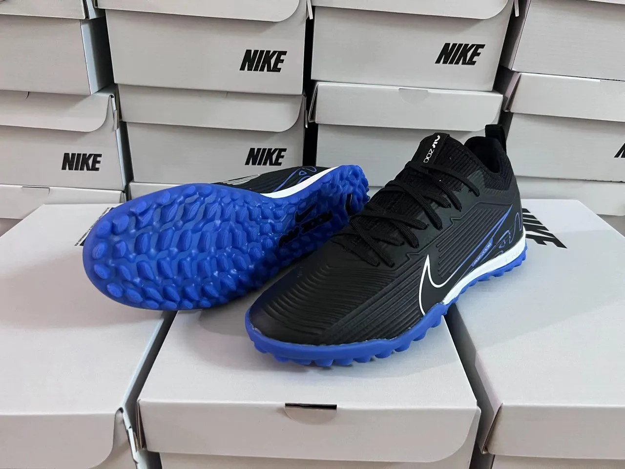 Nike Air Zoom Noir Bleu Bas Haut Synthétique Texturé Riboté Panneau du Metatarsien Chaussures de Football sur Herbe 10