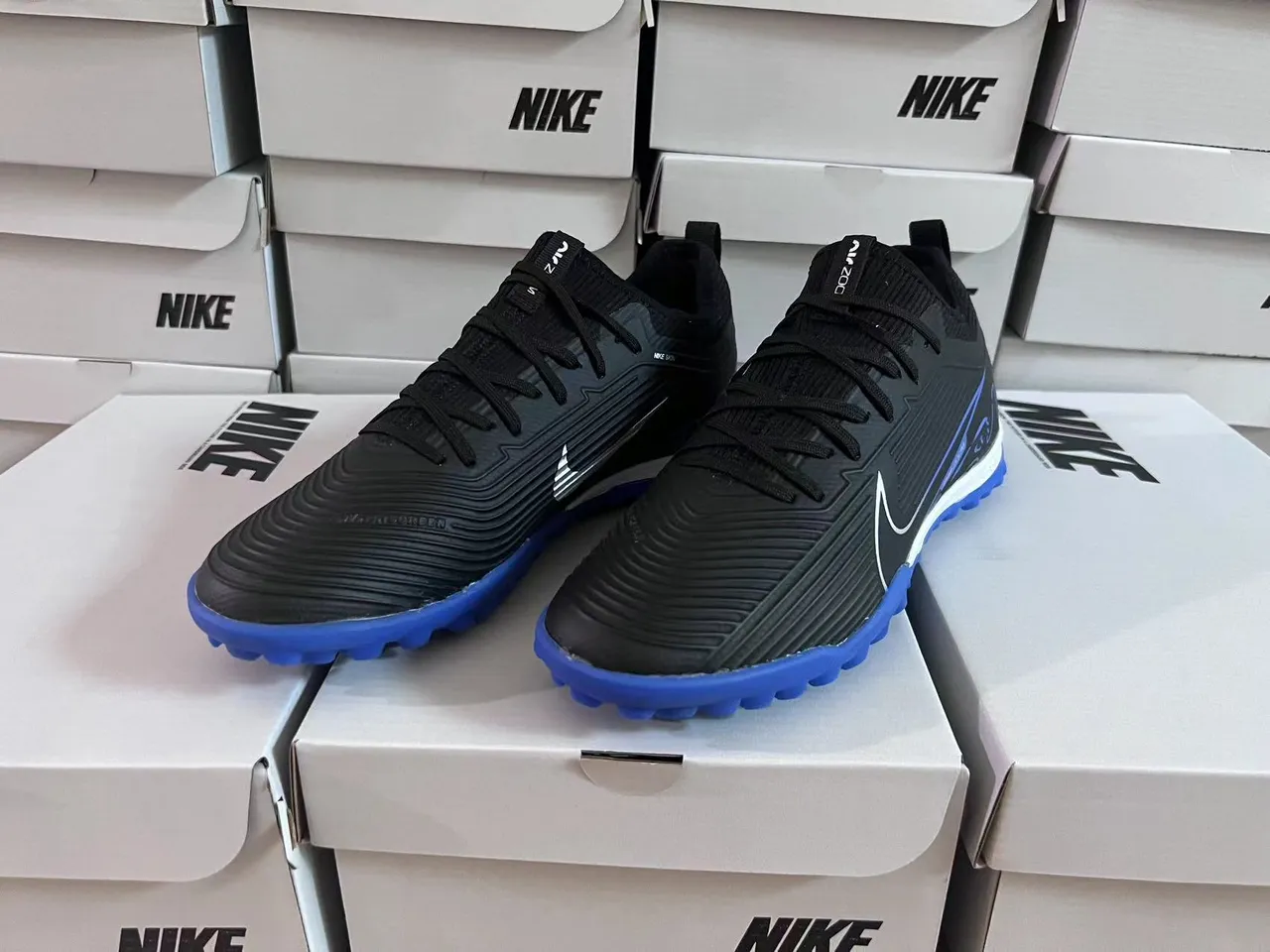 Nike Air Zoom Noir Bleu Bas Haut Synthétique Texturé Riboté Panneau du Metatarsien Chaussures de Football sur Herbe 13
