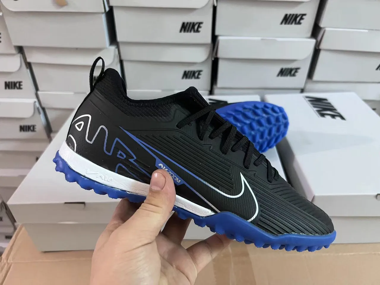 Nike Air Zoom Noir Bleu Bas Haut Synthétique Texturé Riboté Panneau du Metatarsien Chaussures de Football sur Herbe 17