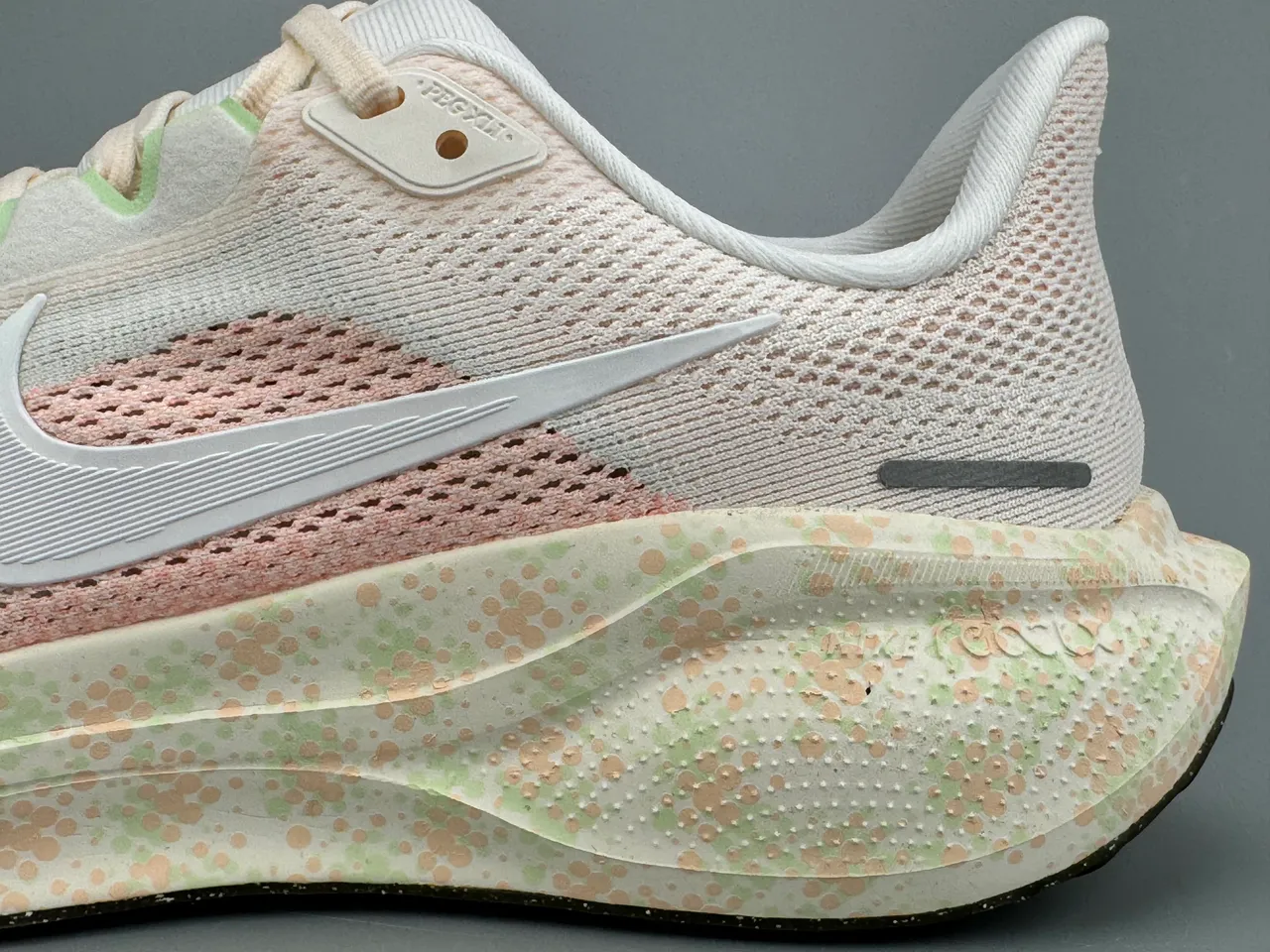 Nike Air Zoom Pegasus Beige Rose Tige en Malla Ingénieril Semelle intermédiaire tachetée Chaussures de course 4