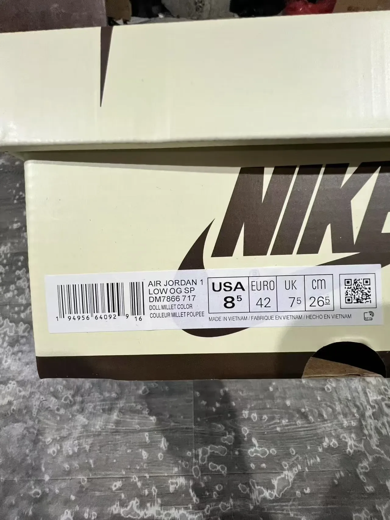Nike Beige Brown Layered Panel Construction Oversized Wavy Swoosh Overlay Lifestyle Sneakers 9