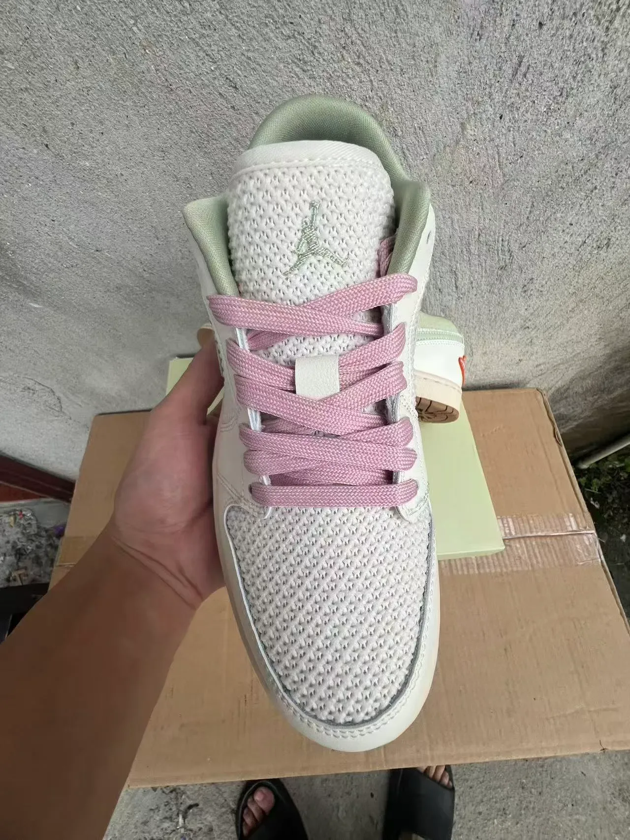Nike Beige Green Low-Top Silhouette Textile-Mesh And Leather Overlay Construction Lifestyle Sneakers 3