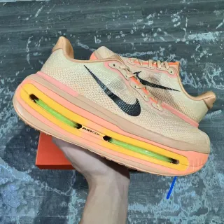Nike Beige Naranja Malla Engineered Parte Superior Expuesta Multi-Capa Air Zoom Unit Zapatillas de Running