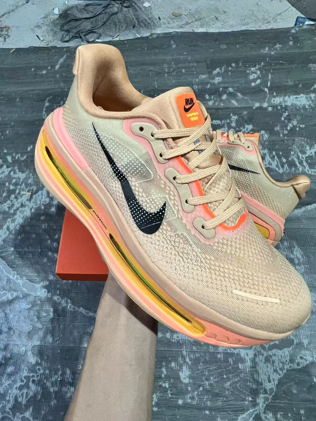 Nike Beige Orange Engineered Mesh Upper Exposed Multi-Layer Air Zoom Unit Running Shoes 2