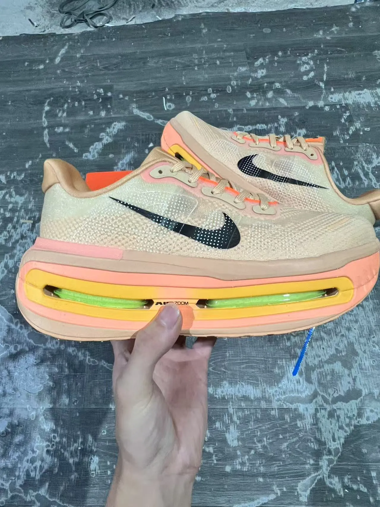 Nike Beige Orange Engineered Mesh Upper Exposed Multi-Layer Air Zoom Unit Running Shoes 7