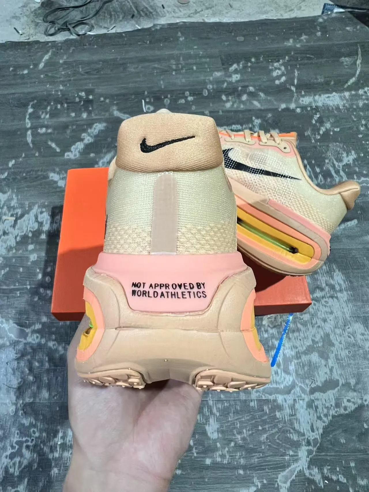 Nike Beige Orange Engineered Mesh Upper Exposed Multi-Layer Air Zoom Unit Running Shoes 8