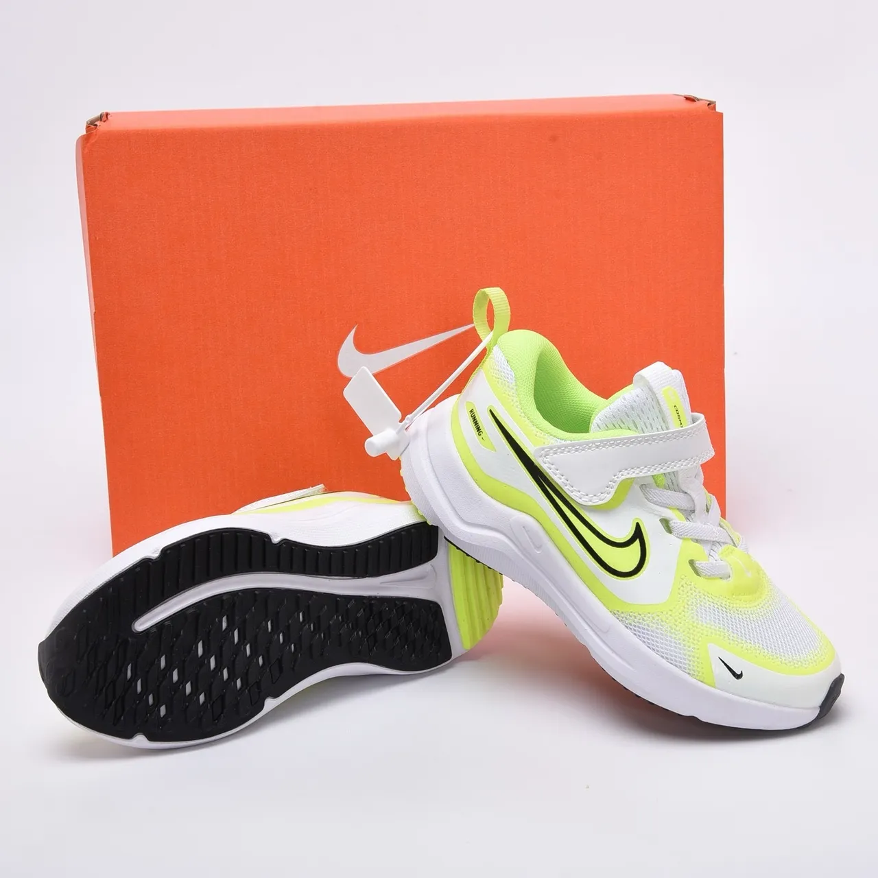 Nike Beige Yellow Low-Top Mesh Upper Running Shoes 16