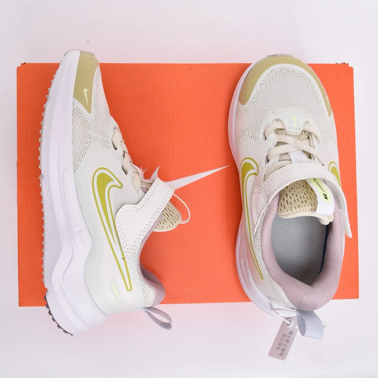 Nike Beige Yellow Low-Top Mesh Upper Running Shoes 23