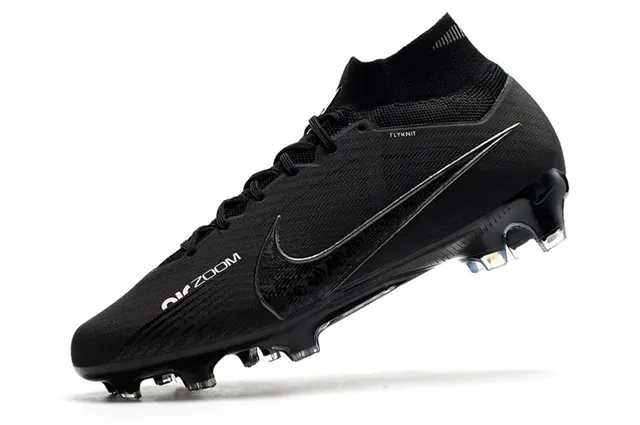 Nike কালো Flyknit উপর হাই-কাট সক কলার ফার্ম-ग्रাউন্ড ফুটবল জুতো 4