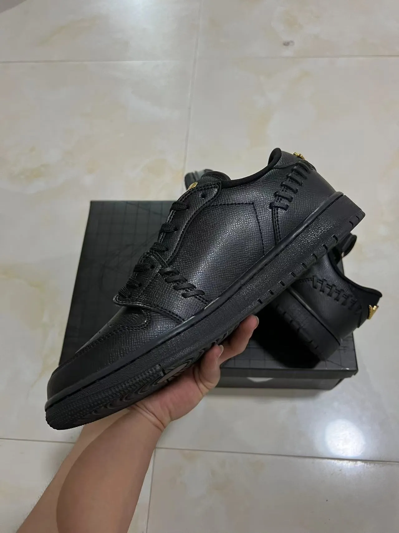 Nike Black Gold Textured Leather Upper Metallic Swoosh Lifestyle Sneakers 4