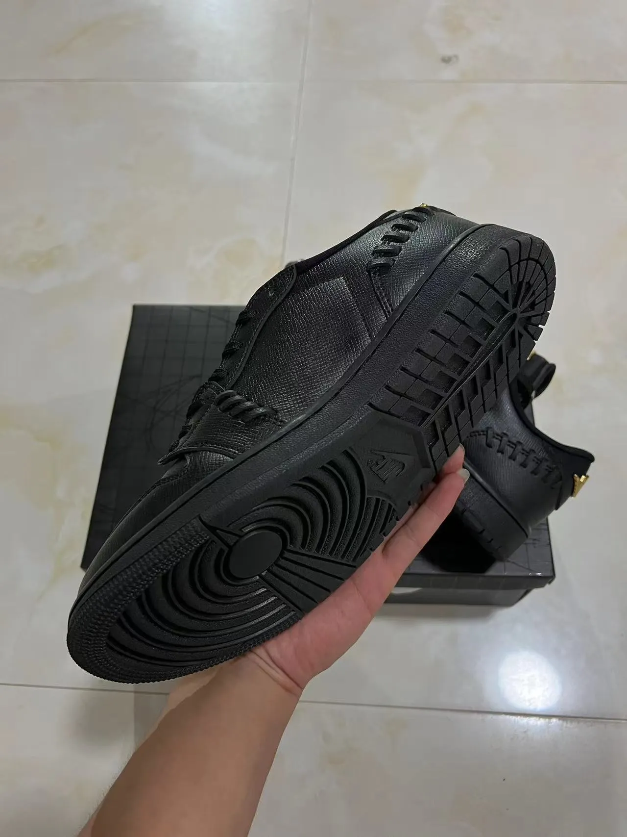 Nike Black Gold Textured Leather Upper Metallic Swoosh Lifestyle Sneakers 5