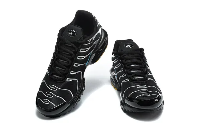 Nike Black Green Dual Air Cushioning Gradient Overlays Lifestyle Sneakers 4