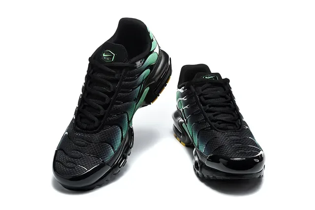 Nike Black Green Dual Air Cushioning Gradient Overlays Lifestyle Sneakers 16