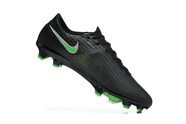 Nike Black Green Low-Cut Flyknit Upper Textured Synthetic Overlay Firm-Ground Soccer Shoes 3