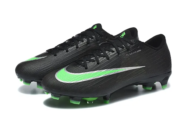 Nike Black Green Low-Cut Flyknit Upper Textured Synthetic Overlay Firm-Ground Soccer Shoes 8