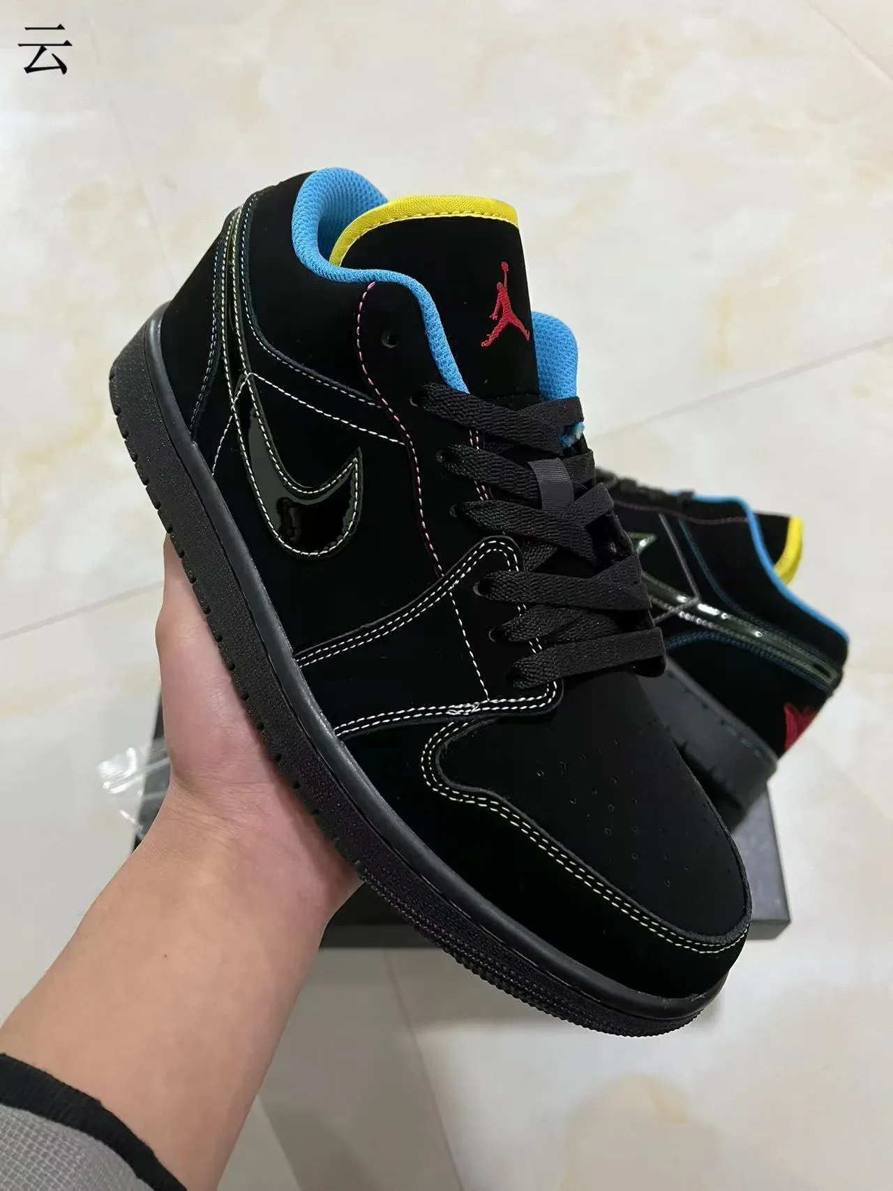 Nike Black Multicolor Velvet/suede Upper Multi-Color Contrast Stitching Lifestyle Sneakers 2