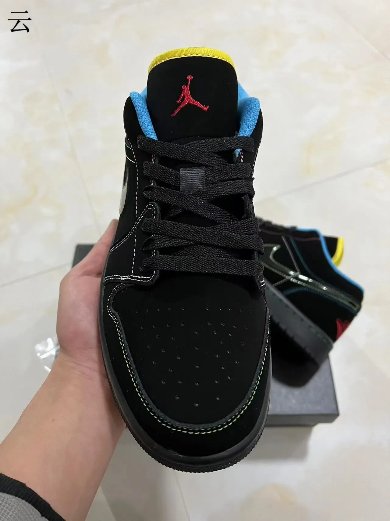 Nike Black Multicolor Velvet/suede Upper Multi-Color Contrast Stitching Lifestyle Sneakers 3