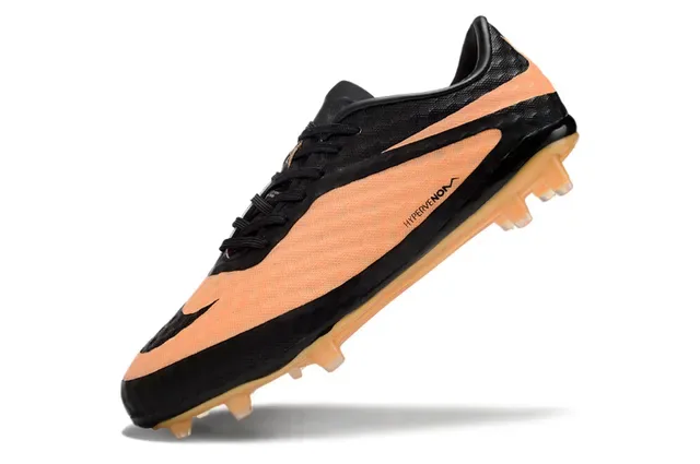 Nike Chaussures de football Noir Orange Bas Haut Synthétique Texturé Nid d'abeille Forefoot Surface Dure 3