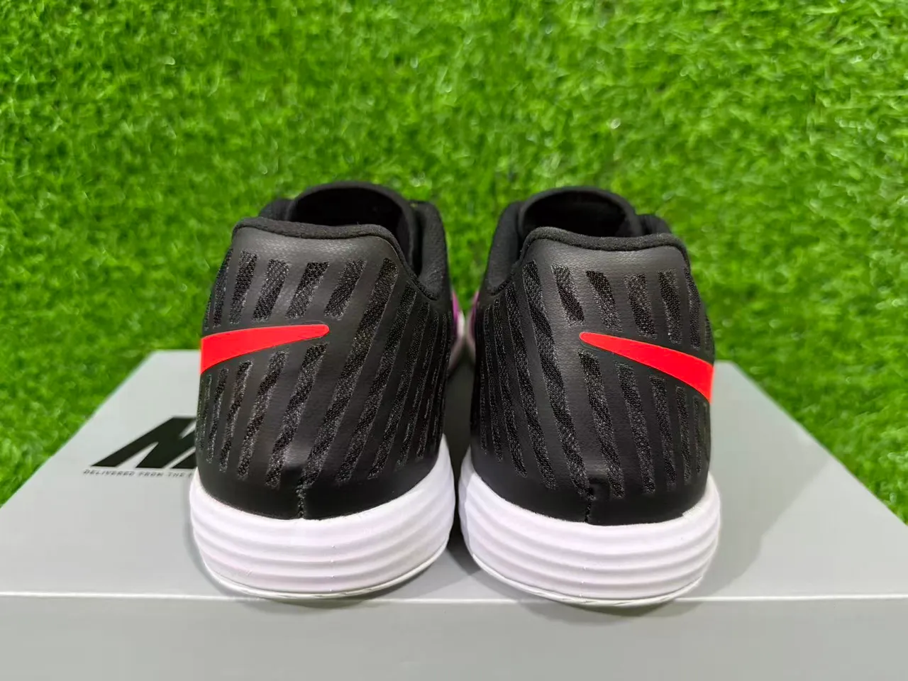 Nike Noir Violet Maille Fusionnée Supérieure Matelassée Synthétique Capuchon des Doigts Chaussures de Football Indoor 11