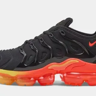 Nike Black Red Mesh And Synthetic Upper Wave-Shaped Cage Overlays Lifestyle Sneakers