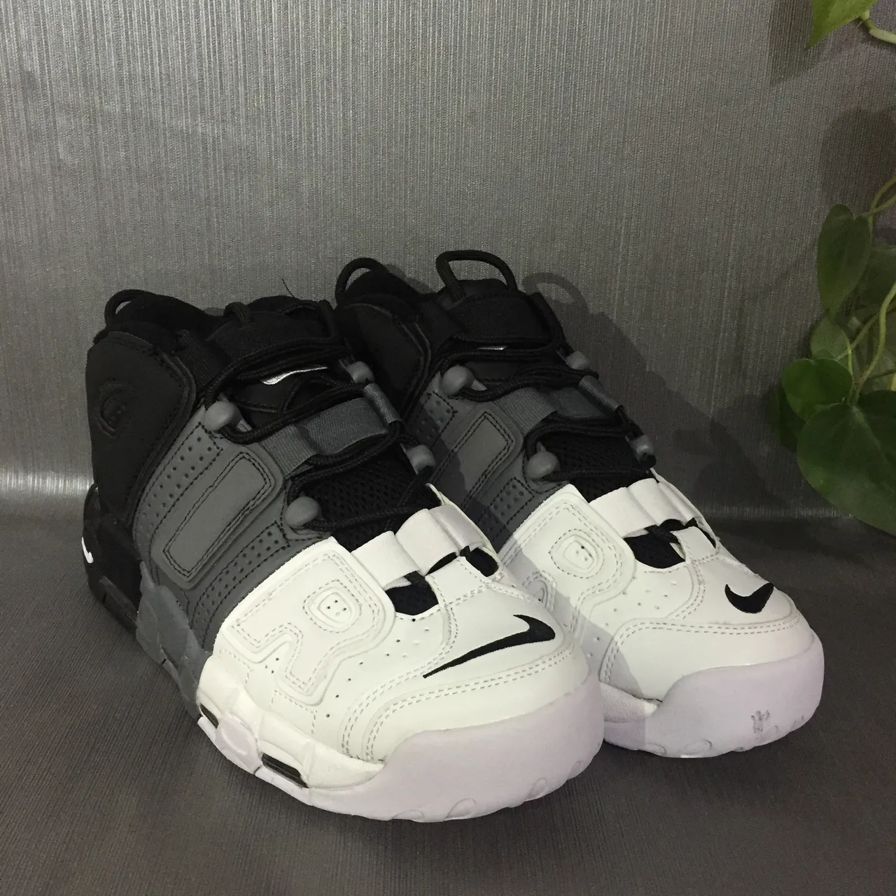 Nike Black White High-Top Multi-Layered Synthetic Cage Basketball Shoes 7