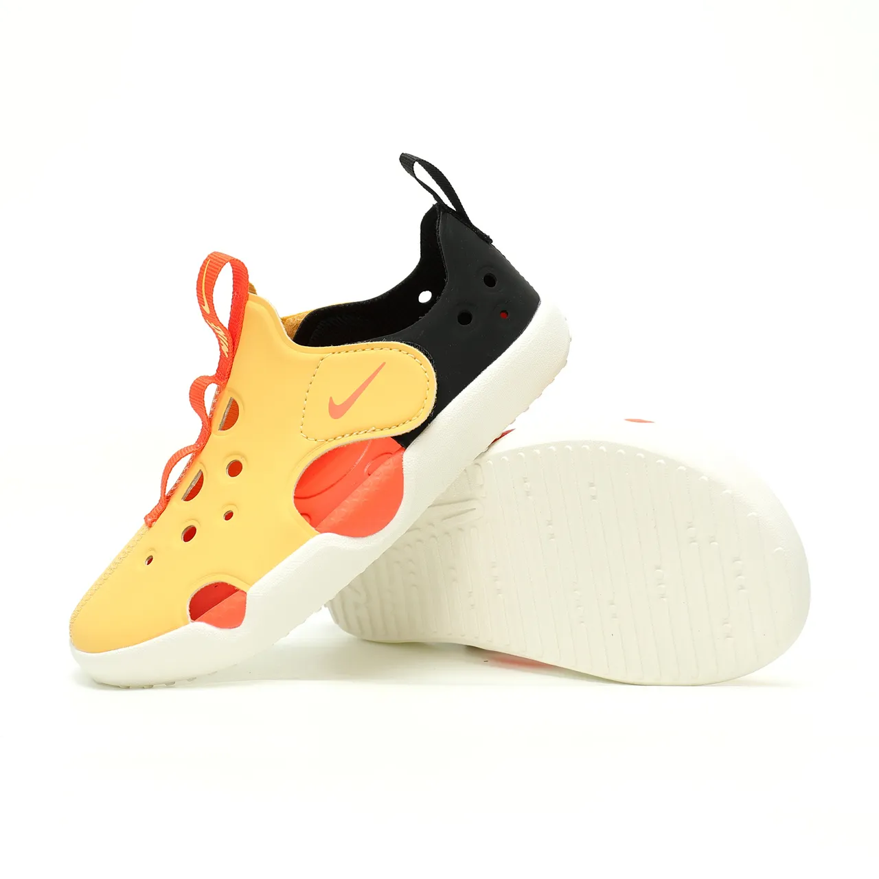 Nike Black White Perforated Synthetic Upper Adjustable Hook-and-Loop Strap Casual Sandals 20