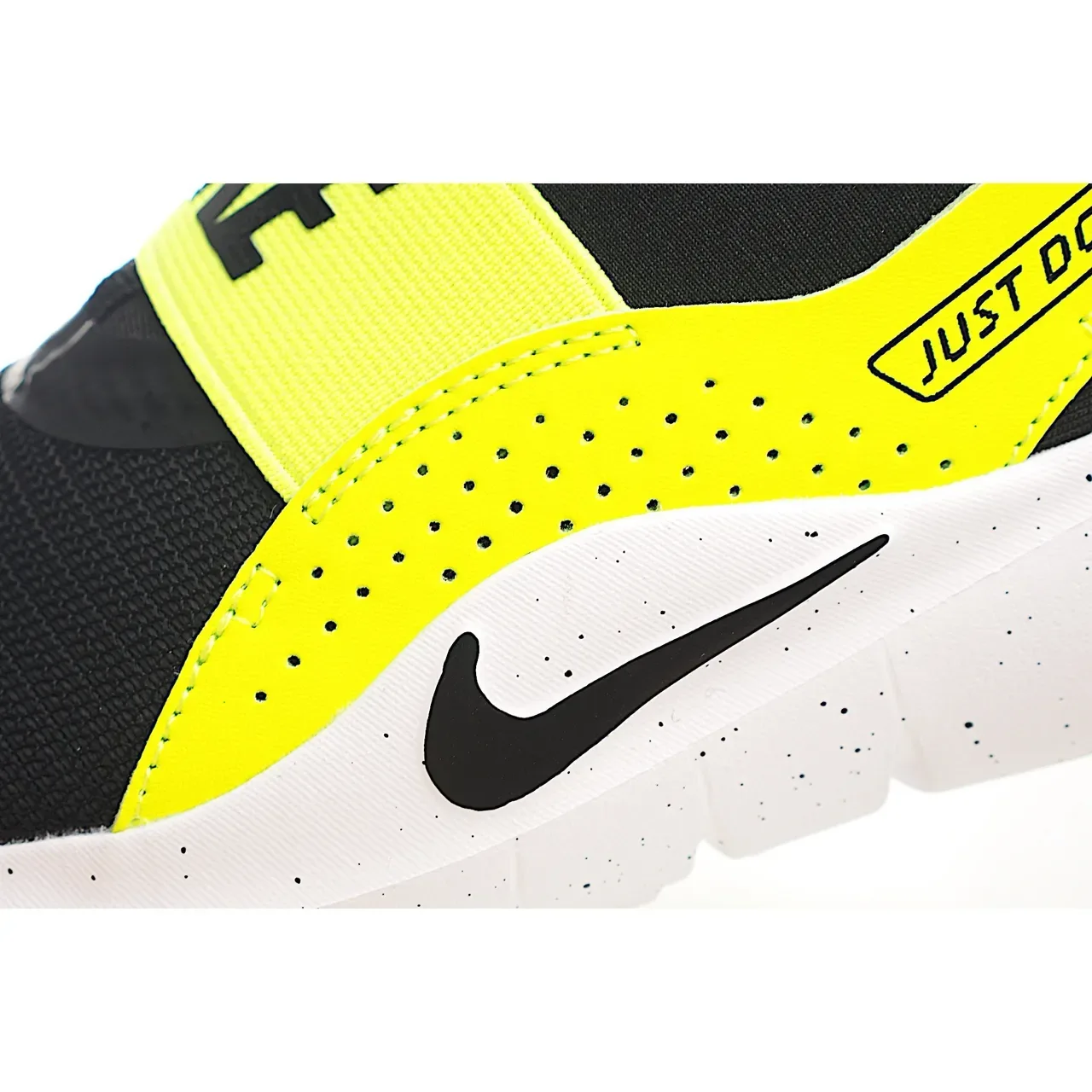 Nike Black Yellow Slip-On Elastic Strap Lifestyle Sneakers 16