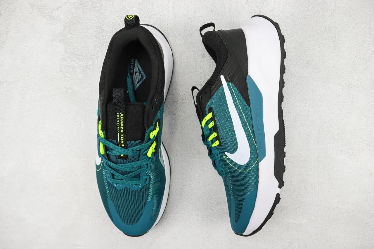 Nike Blue Black Mesh Upper Chunky White Midsole Running Shoes 3