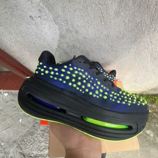 Nike Blue Green Dual Visible Zoom Air Units Low-Top Performance Silhouette Lifestyle Sneakers