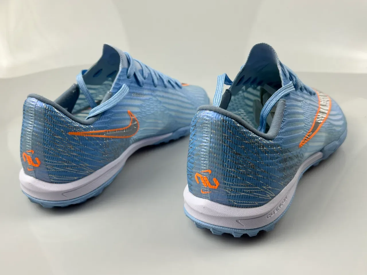 Nike Bleu Orange Chaussures de Football à Coupe Basse Tige Synthétique Tricot Côtelé Texturé pour Gazon 3