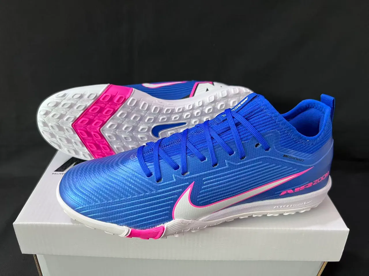 Nike Blue Pink Knit Upper Engineered Ribbing Turf Soccer Shoes 16