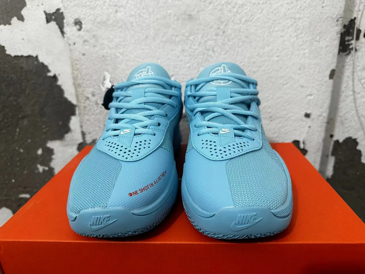Nike Blue Silver Low-Top Basketball Shoes 3