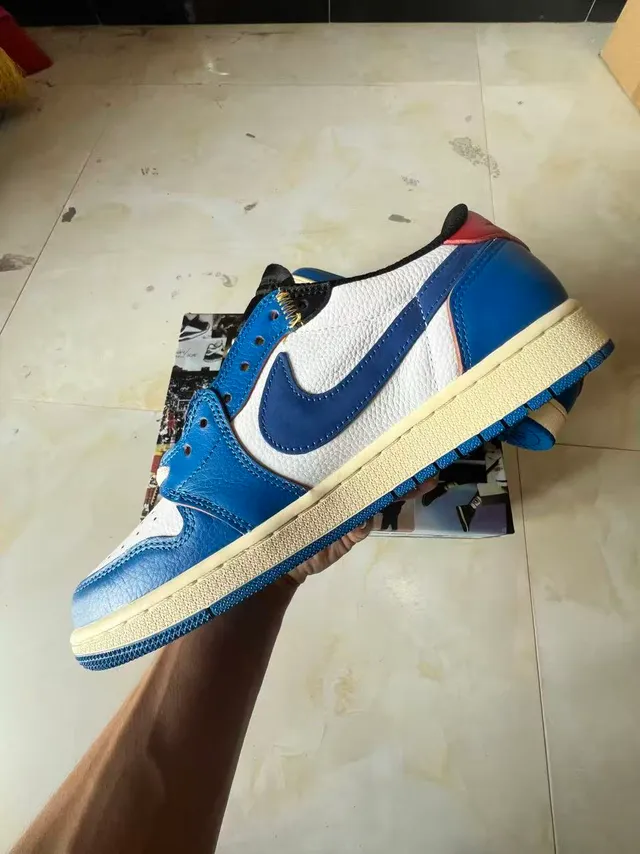 Nike Blue White Leather-Paneled Cupsole Lifestyle Sneakers 5