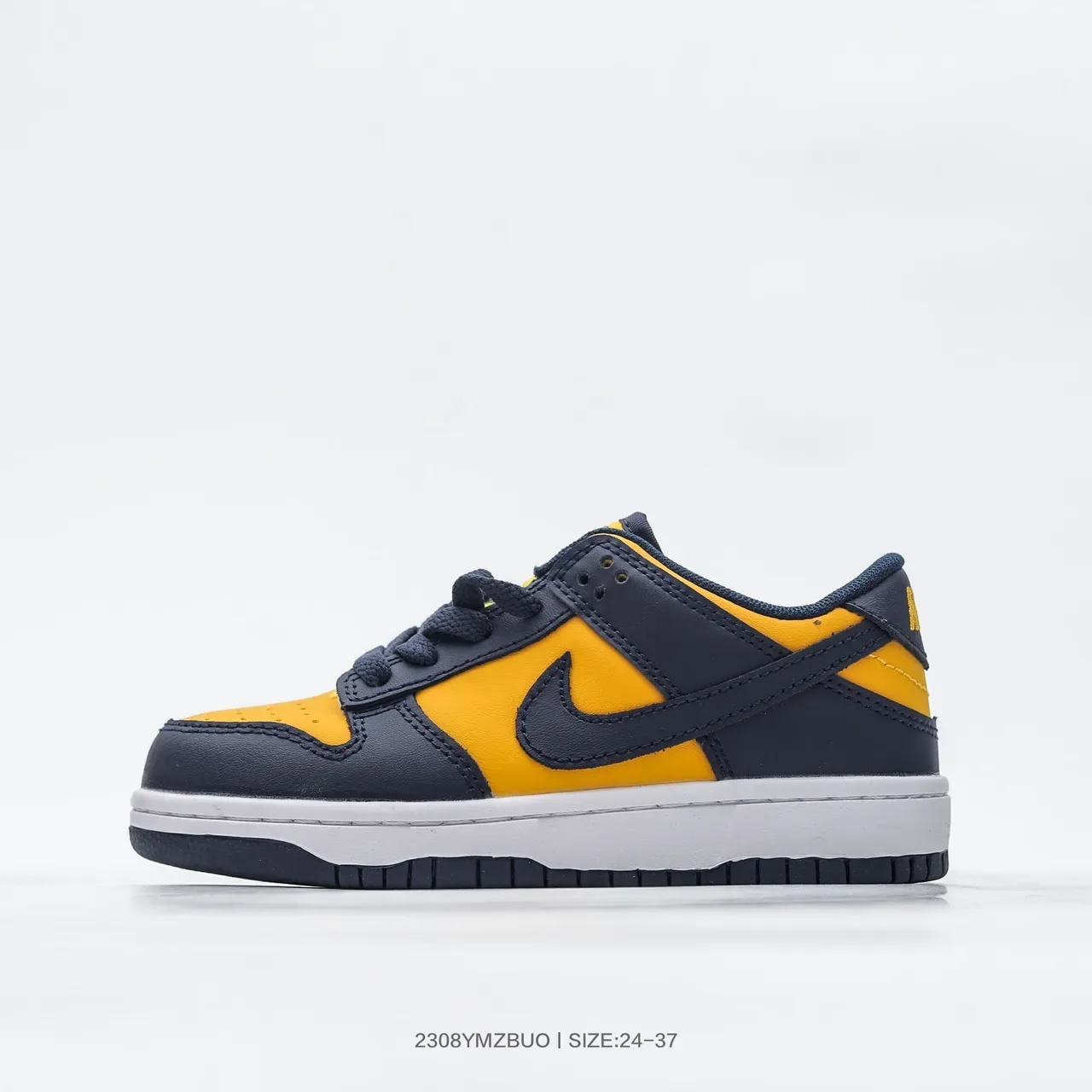 Nike Blue White Low-Top Padded Collar Lifestyle Sneakers 17
