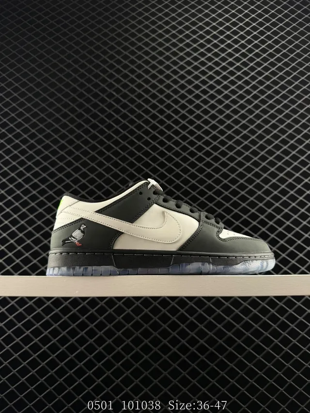 Nike Dunk Low Noir Blanc Broderie Détail Pigeon Chaussures de Skateboard 6