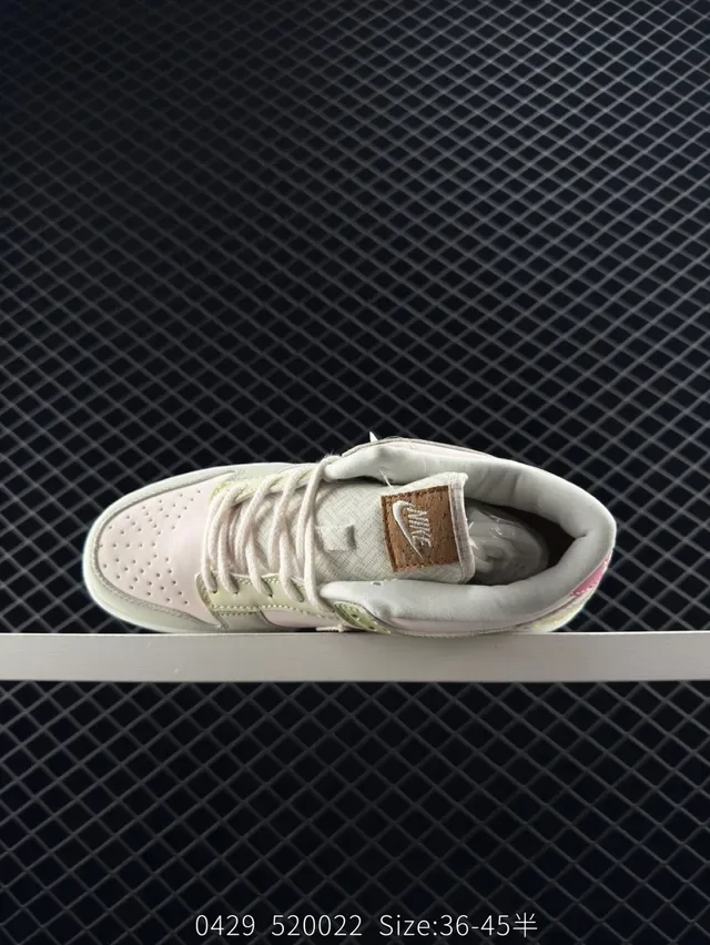 Nike Dunk Low Embroidered Floral Green Cream Lifestyle Sneakers 4