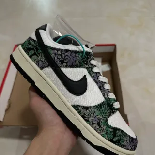 Nike Dunk Low Floral Jacquard Lifestyle Sneakers