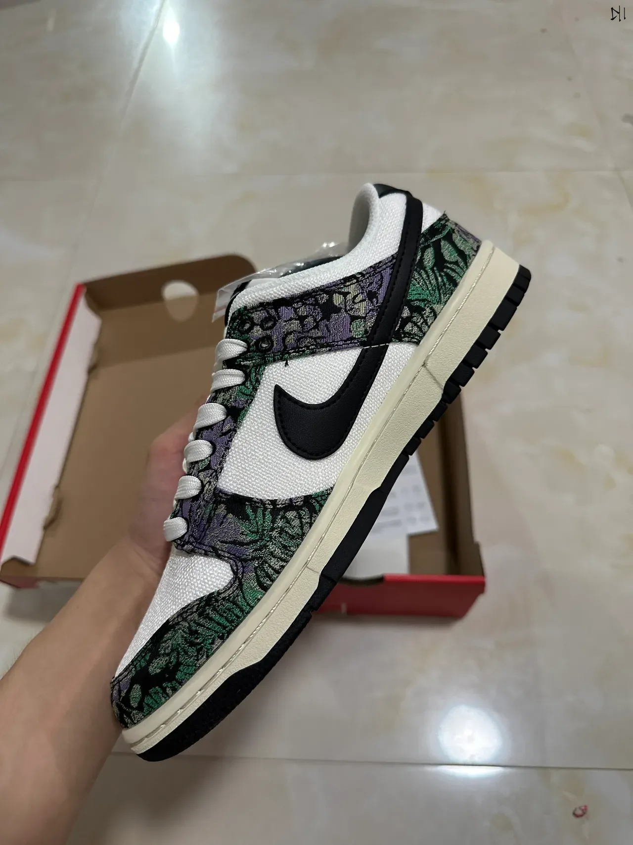 Nike Dunk Low Floral Jacquard Lifestyle Sneakers 5